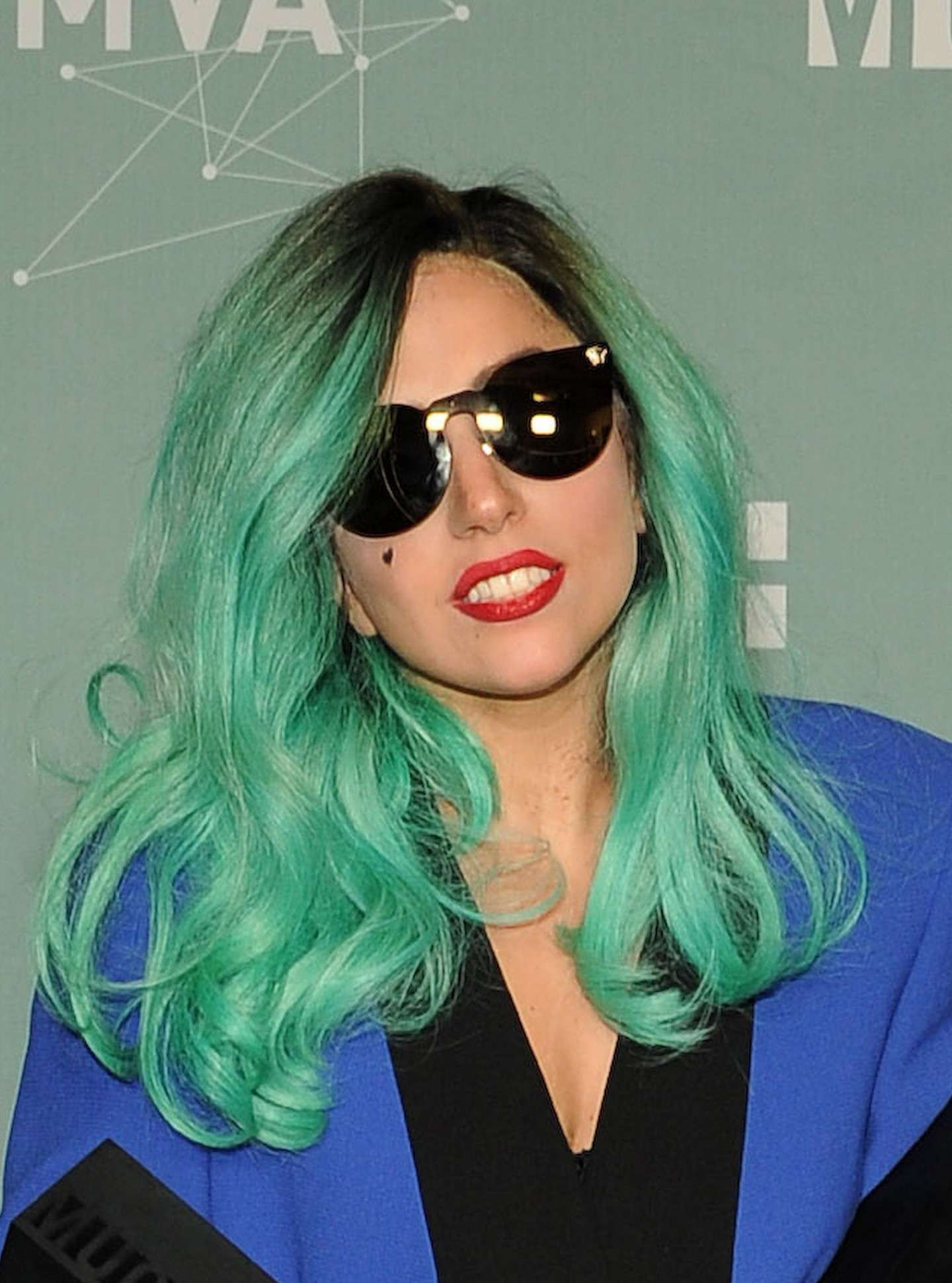 Lady Gaga con i capelli verdi