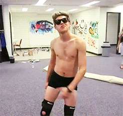 One Direction - 1D Day - gif - Niall Horan mutande