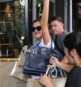 Selena Gomez shopping