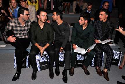 New York Fashion Week 2013 - Jonas Brothers e Colton Haynes