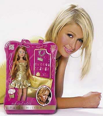 Paris Hilton e la bambola