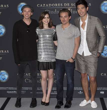 Jamie Campbell Bower, Lily Collins, Kevin Zegers, Godfrey-Gao