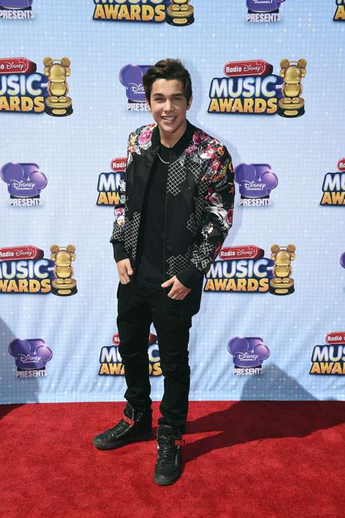 Radio Disney Music Awards 2014 red carpet - Austin Mahone