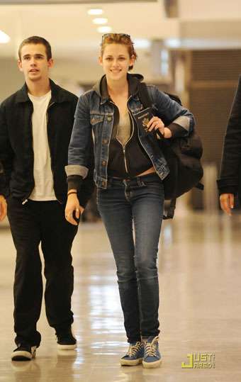 Come e con cosa indossare il giubbotto di jeans - Kristen Stewart - tono