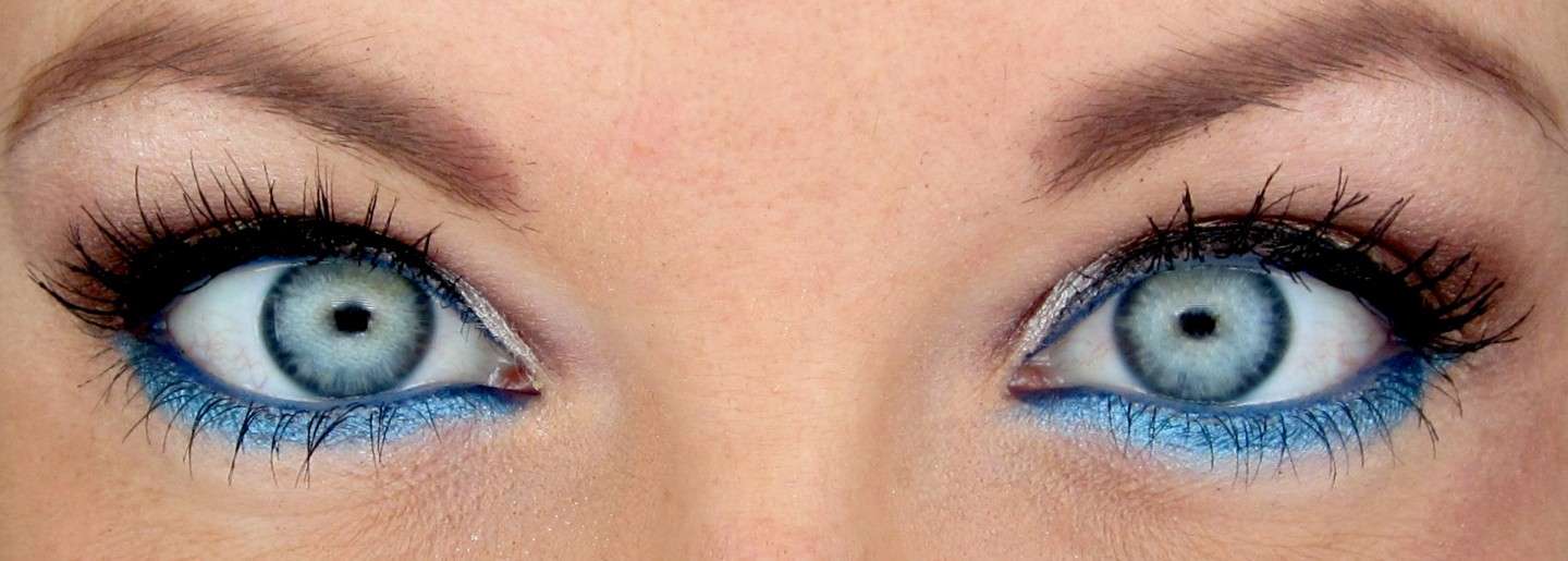 Come truccare occhi azzurri
