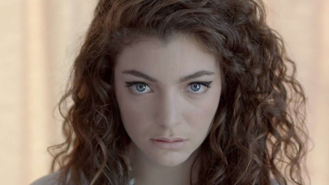 Lorde in Royals