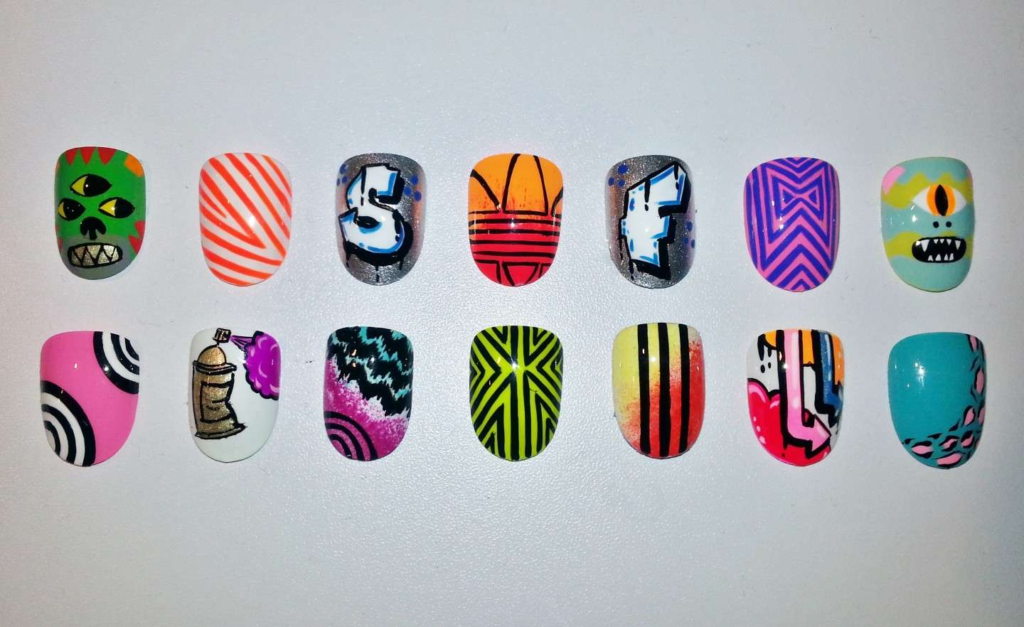 Diverse nails
