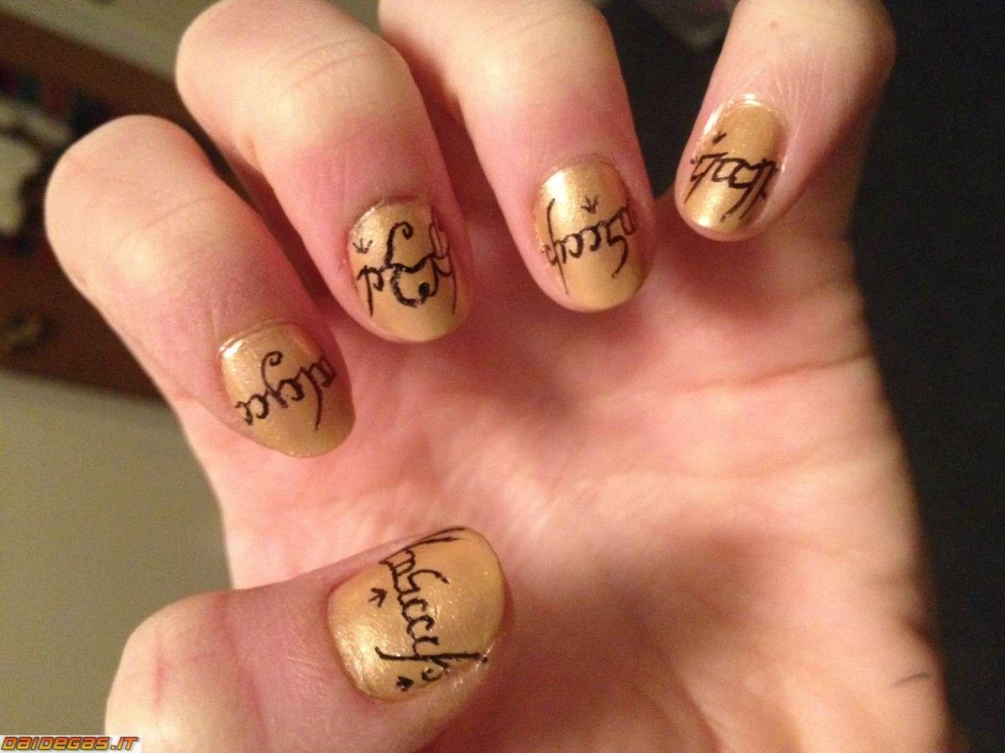 Signore degli anelli nail art