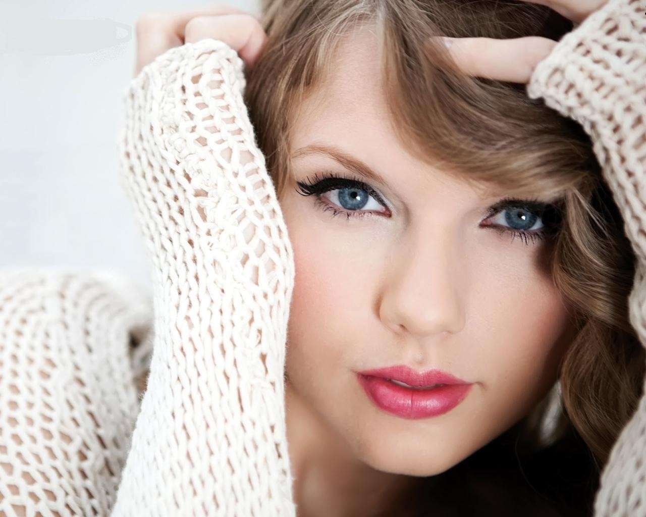 Taylor eyeliner