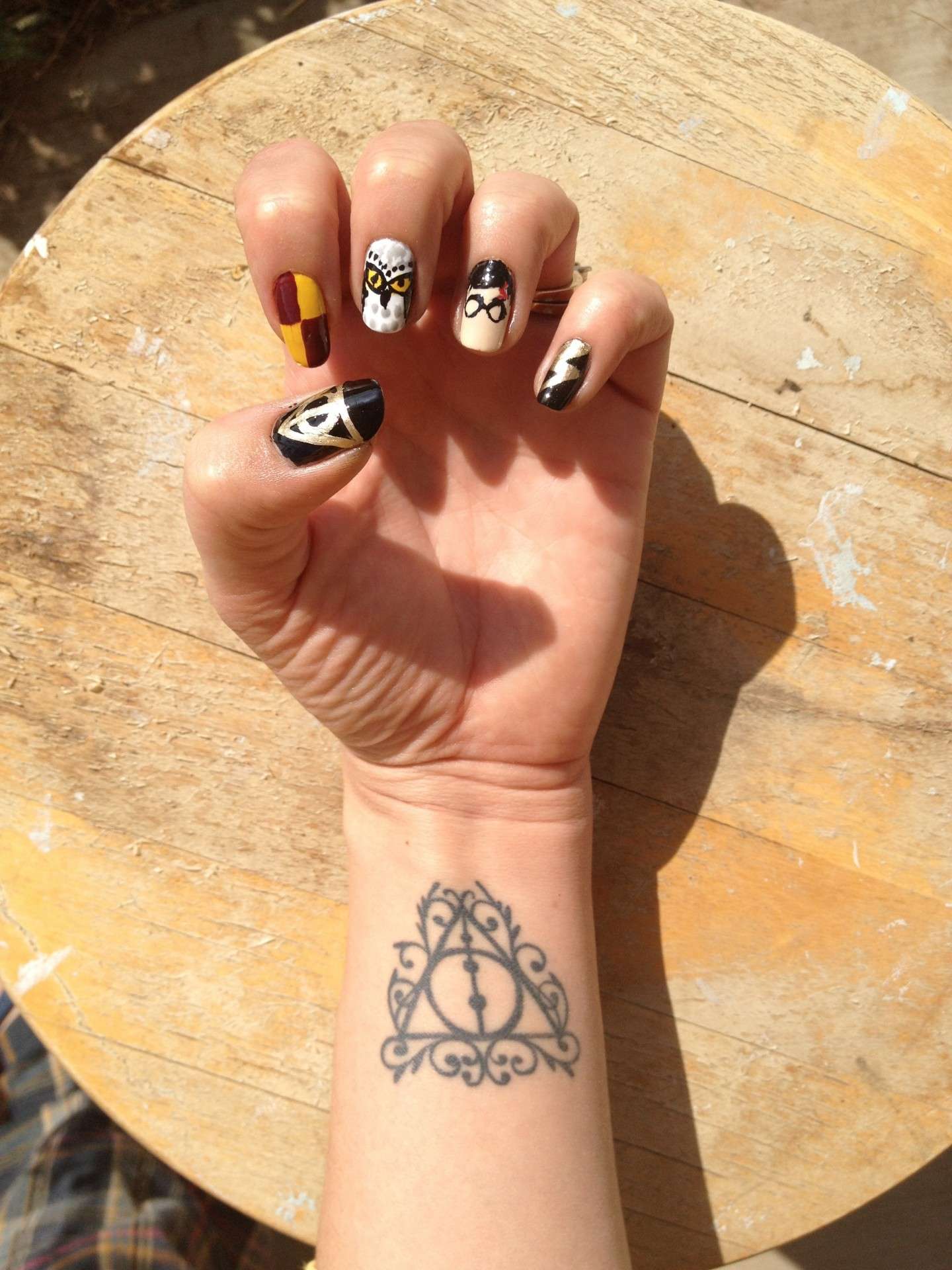 Harry nail art