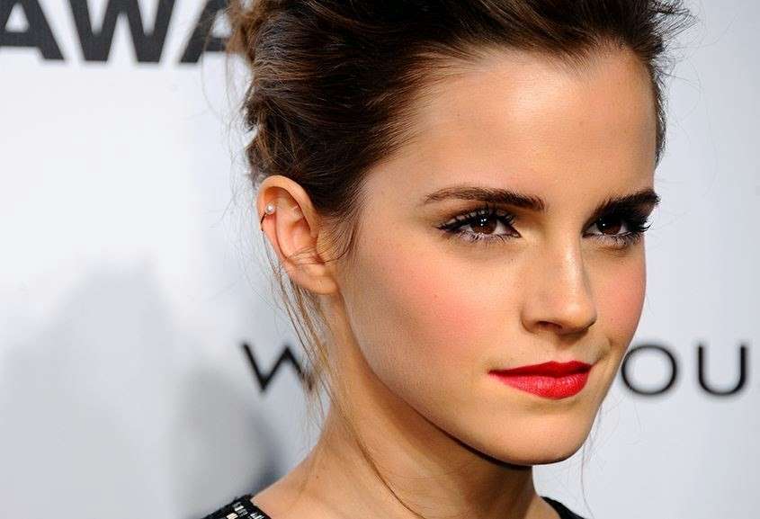 Emma Watson rosso