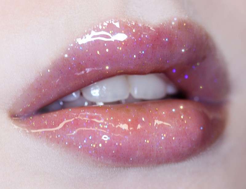 Lip gloss glitterato