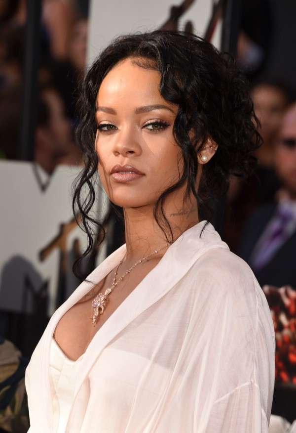 Rihanna MTV Movie Awards 2014