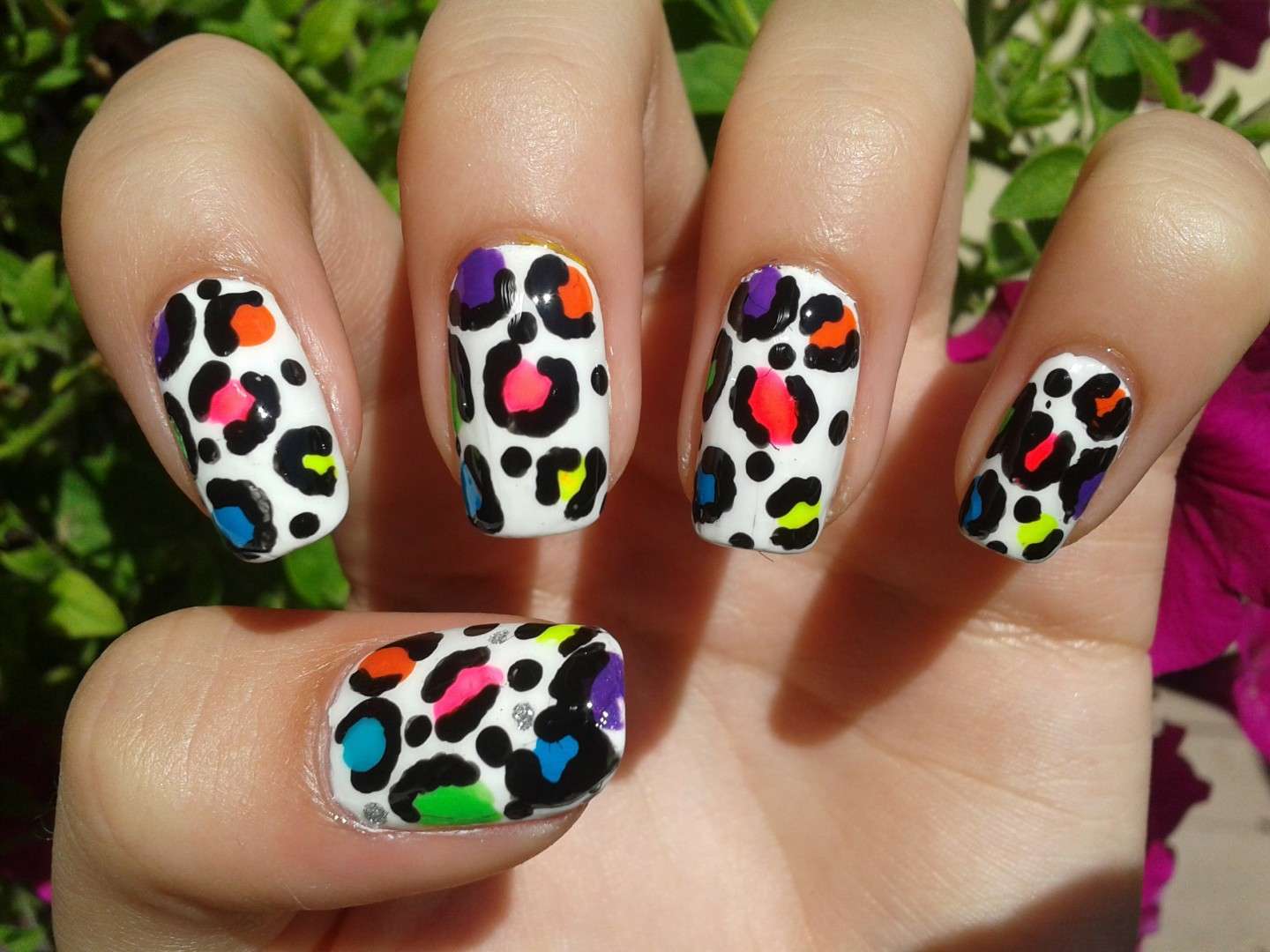 Nail art colorate