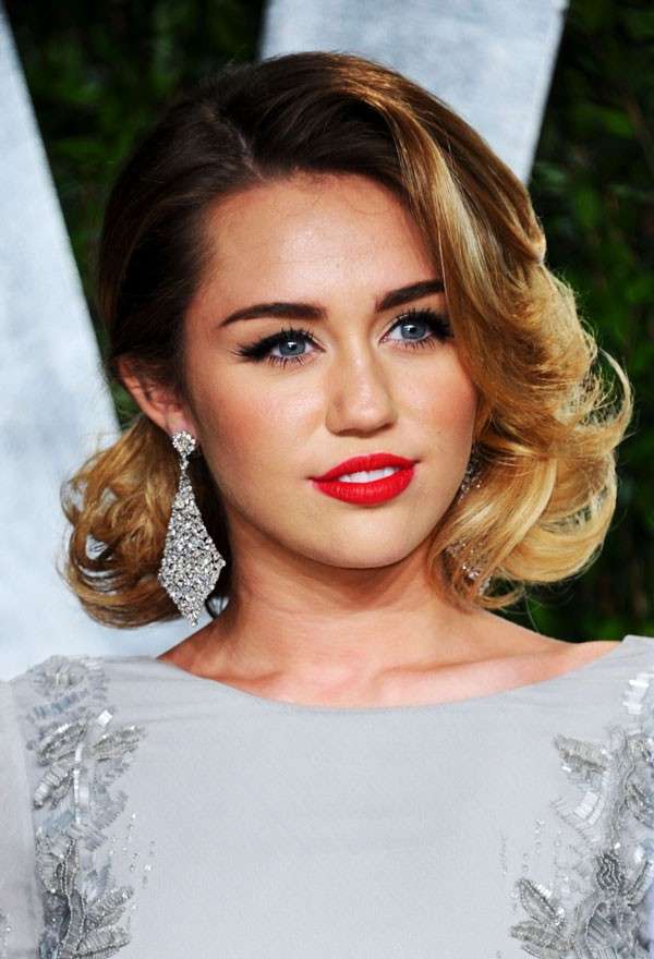 Miley Cyrus caschetto