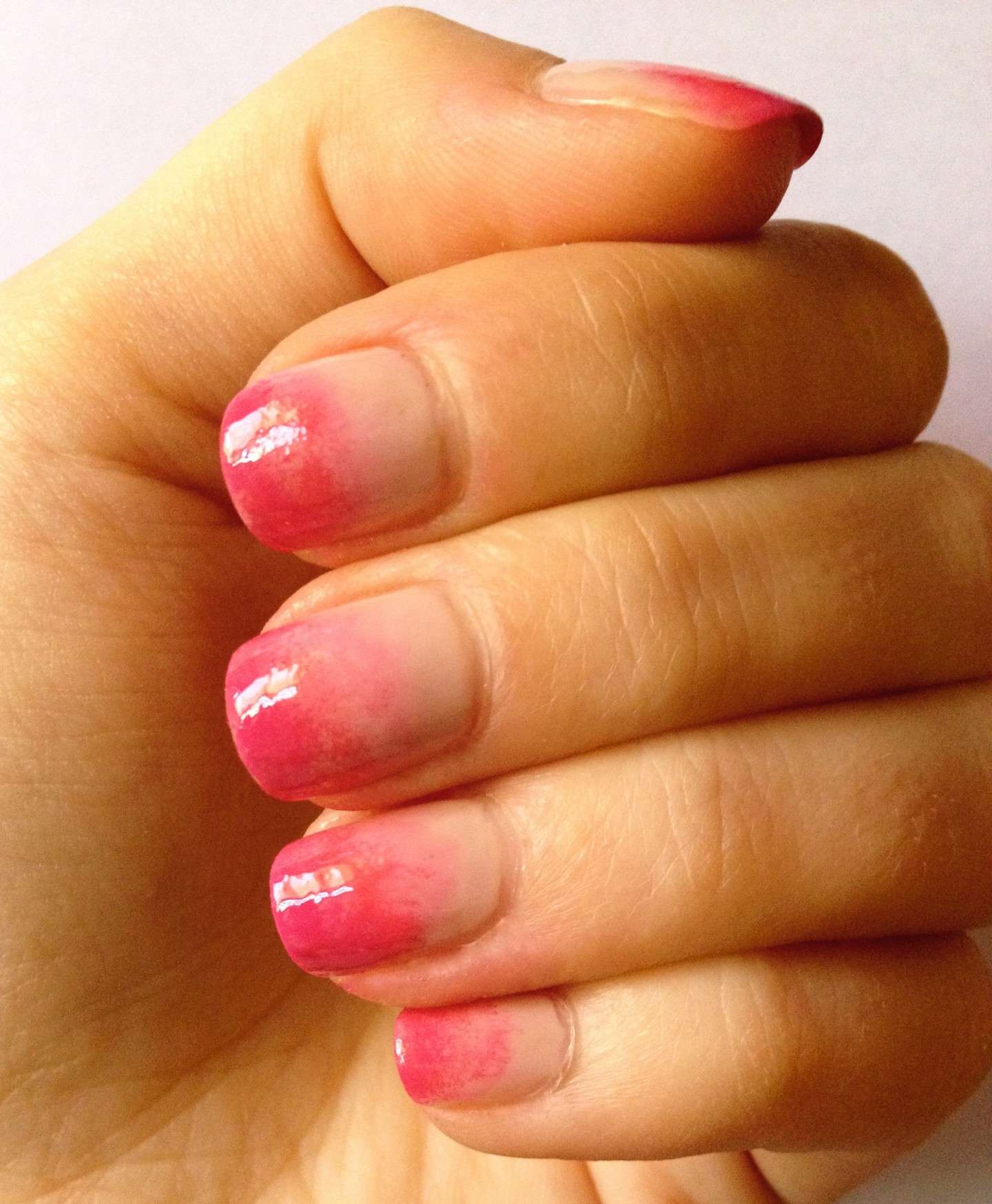 Nail art sfumata pink