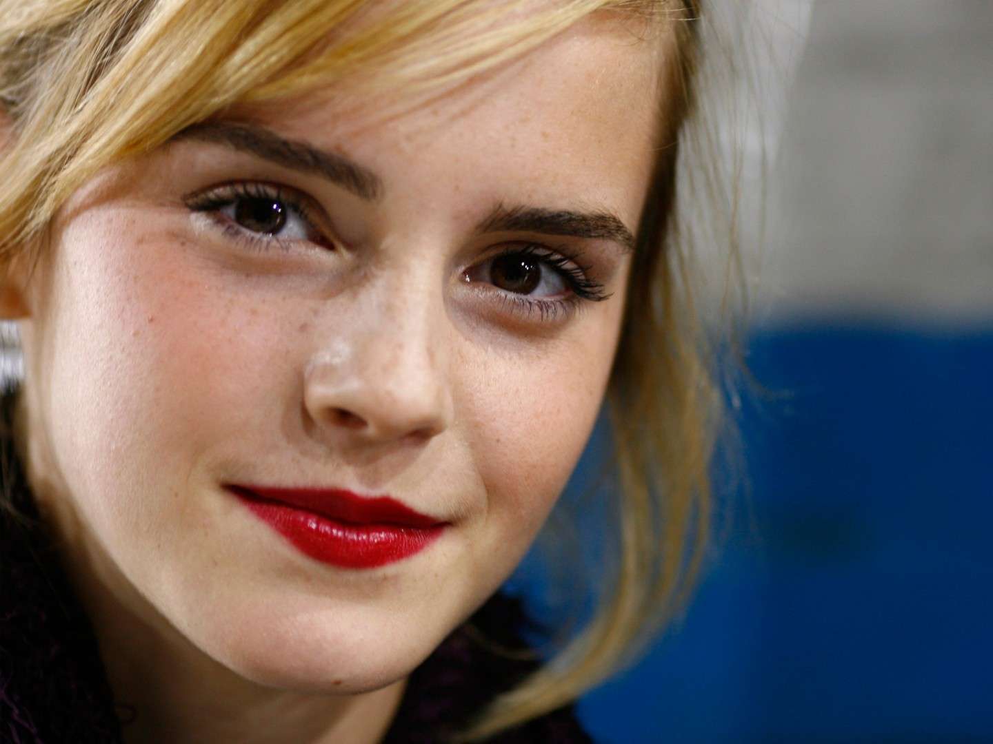Emma Watson rossetto rosso
