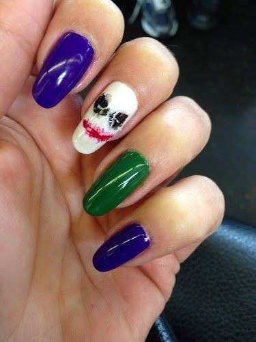 Joker nail art