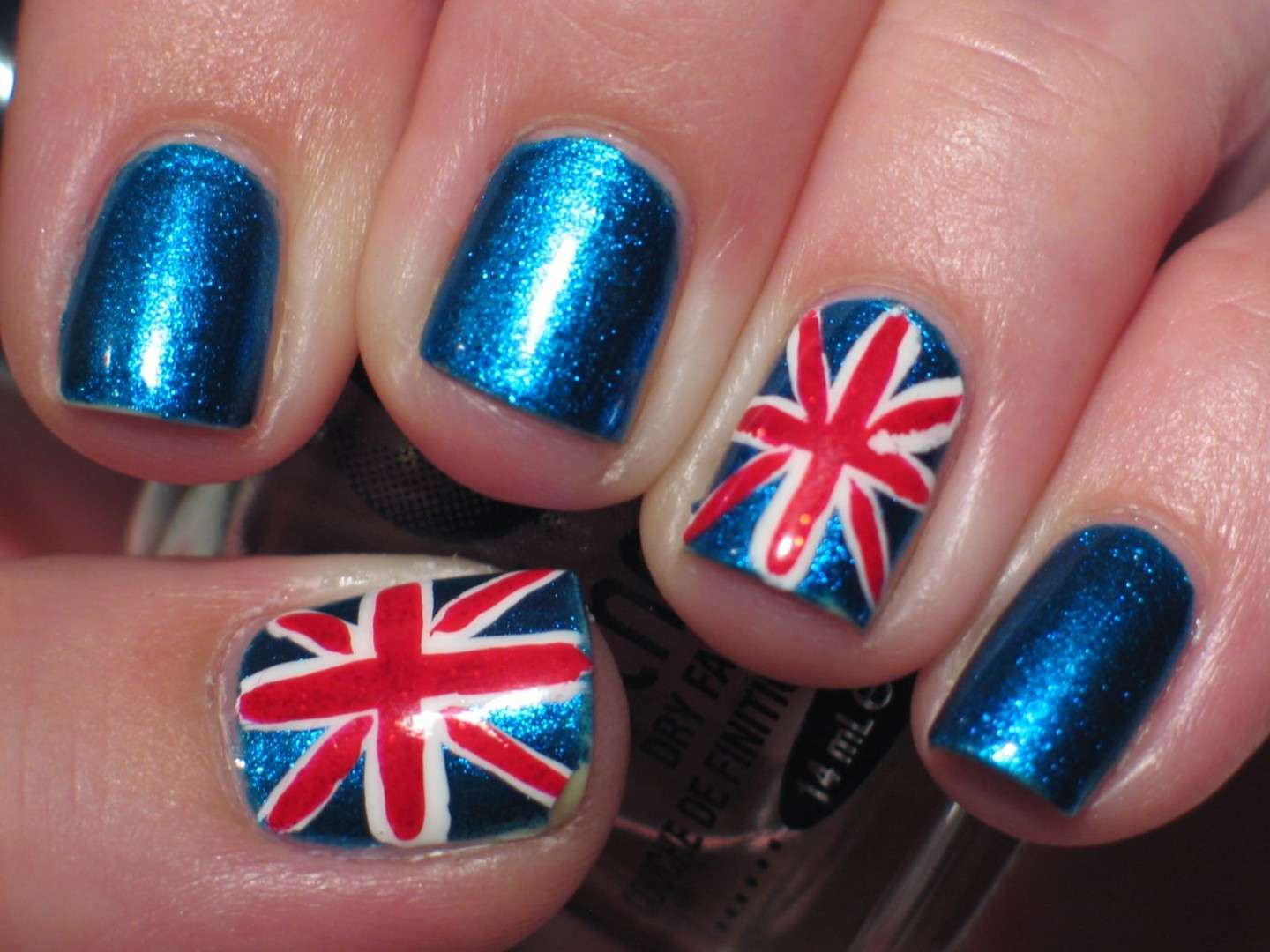Nail art bandiera inglese