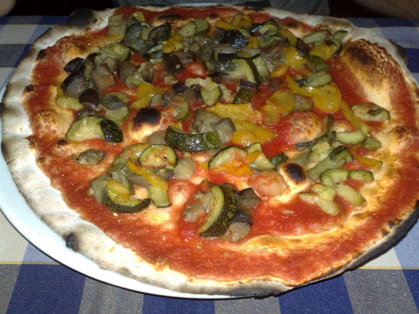 Pizza con verdure