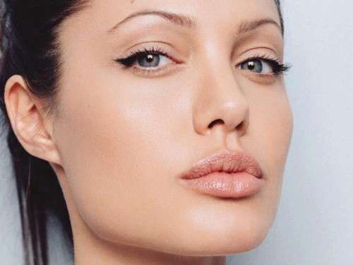 Il make up di Angelina Jolie