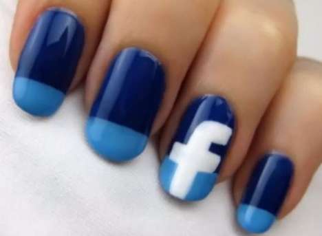 Nail art blu facebook