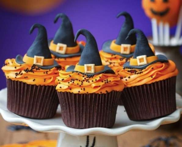 Cupcake con cappello di halloween