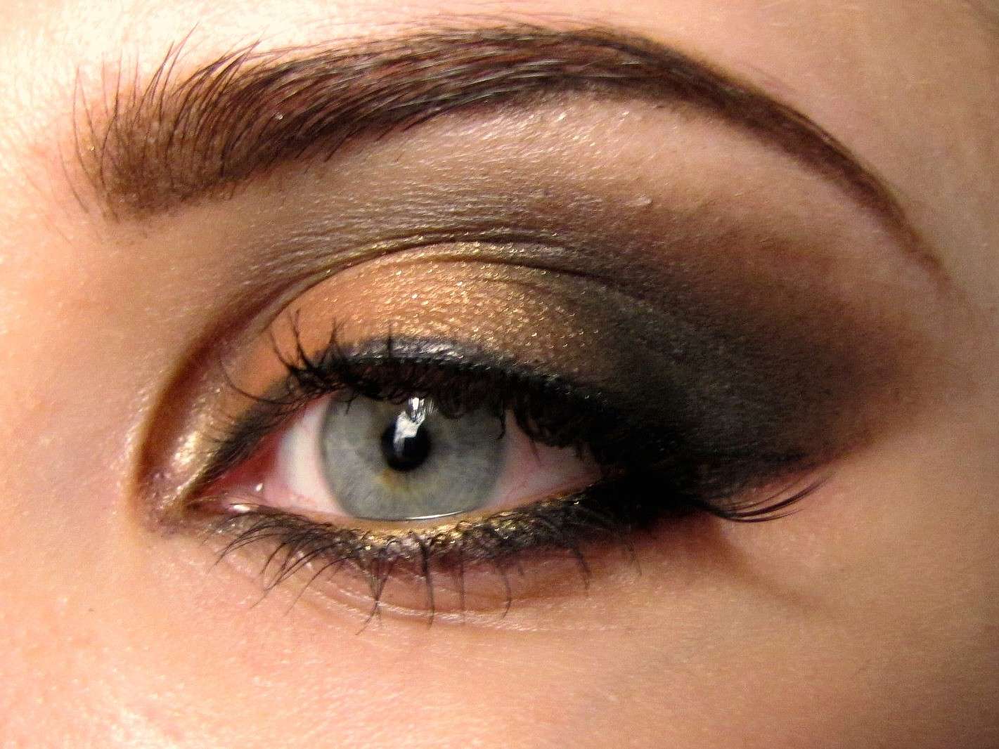 Makeup occhi perfetto: colori sfumati