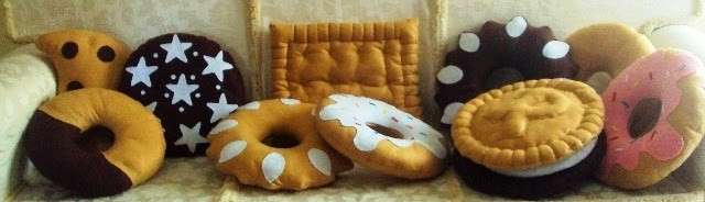 Cuscini biscotto per divano
