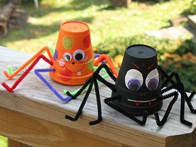 Decorazioni di Halloween fai da te: i ragni