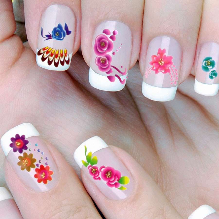 Nail art con fiori