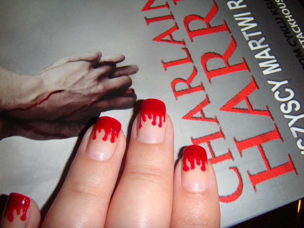 Vampire nails nude e rossa