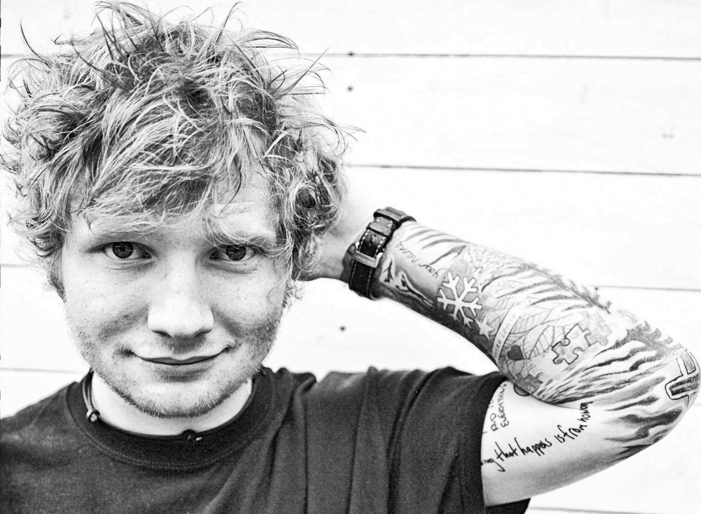 Ed Sheeran una foto bianco e nero