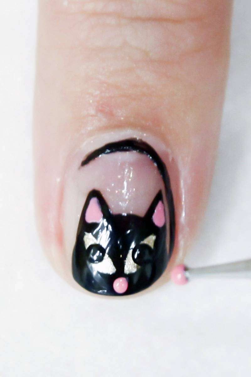 Come disegnare un gatto per la nail art