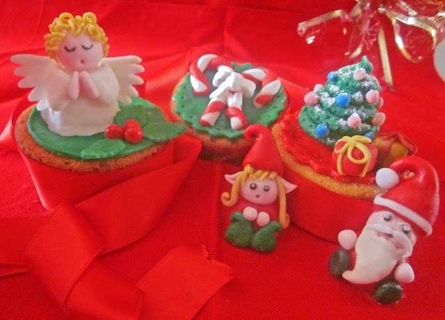 Cupcakes con angioletti natalizi