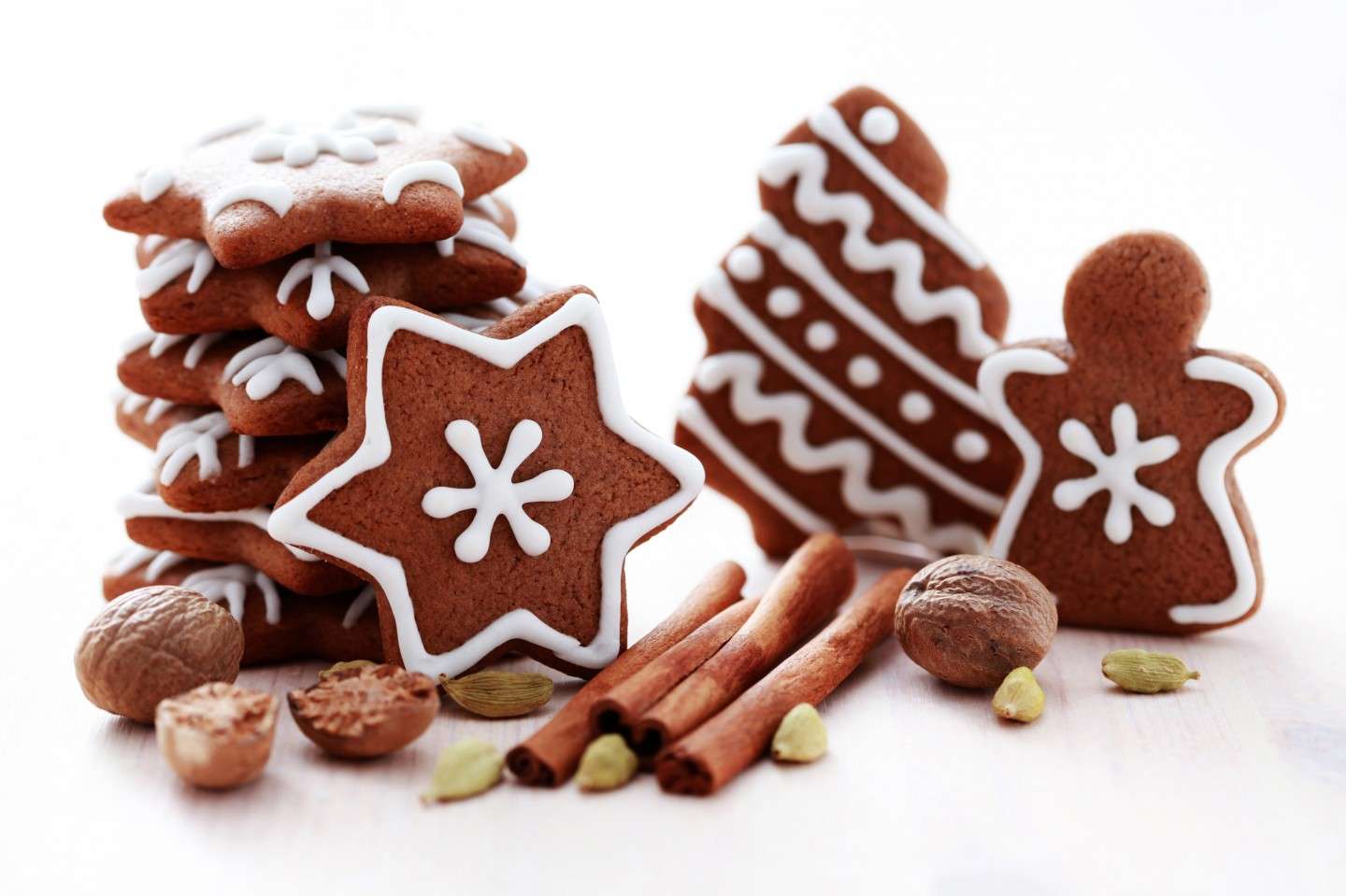 Biscotti di Natale al cacao e nocciole