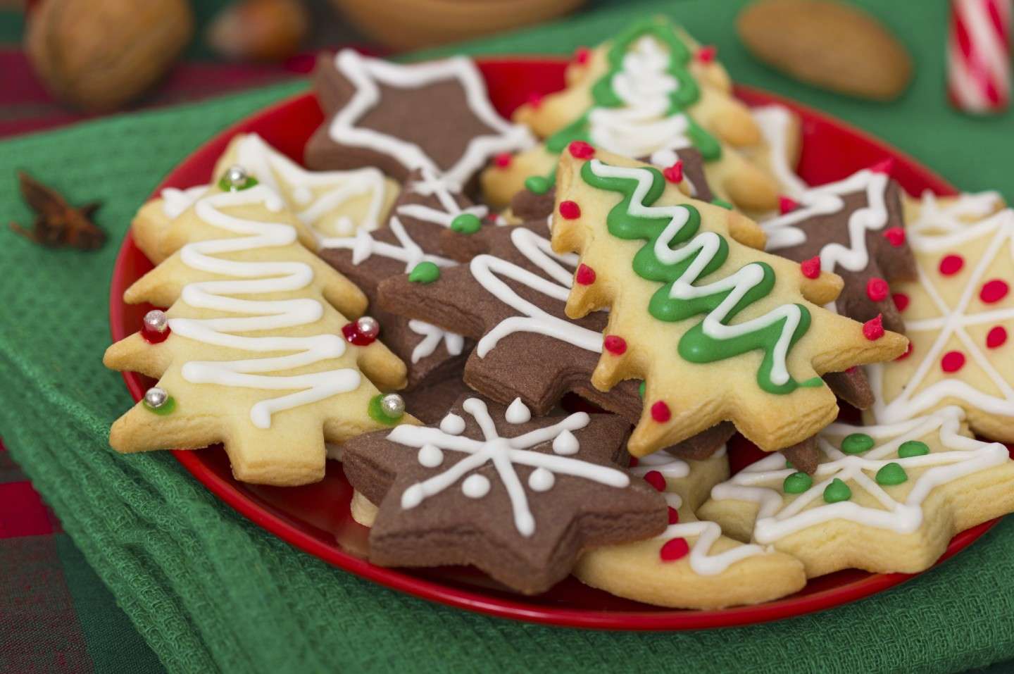 Biscotti natalizi con glassa