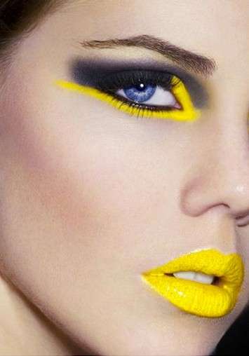Makeup ispirato ai cartoon: rossetto giallo