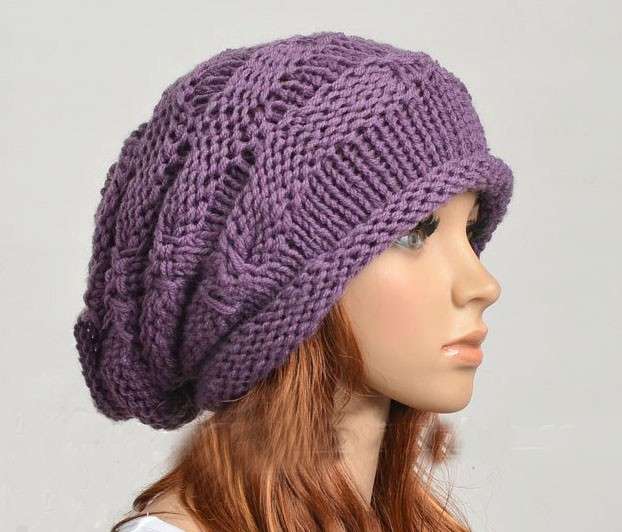 Cappello lilla di lana