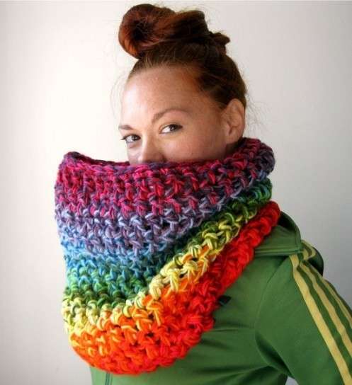 Meravigliosa sciarpa di lana arcobaleno