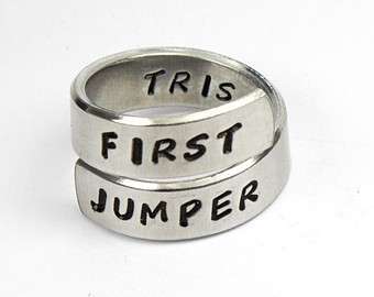 Regali per i fan di Divergent: l'anello di Tris