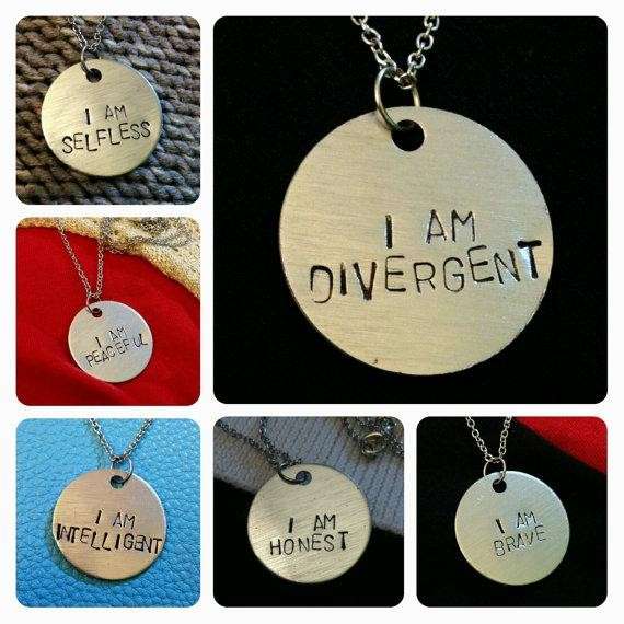 Fantastiche medagliette di Divergent