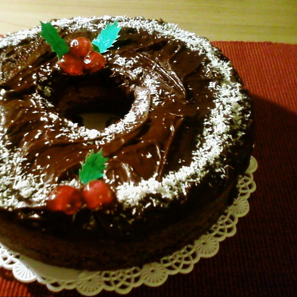 Golosa torta natalizia al cioccolato