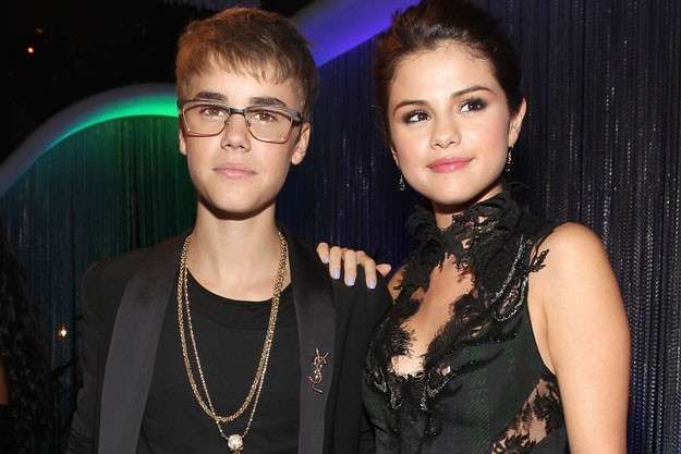 Justin e Selena eleganti 