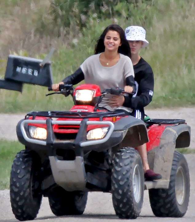 Justin e Selena si divertono