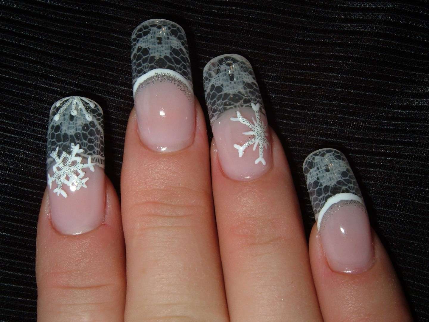 French manicure effetto pizzo