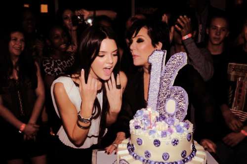 La torta di compleanno per i 16 anni di Kendall Jenner