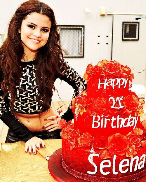 La torta di rose di Selena