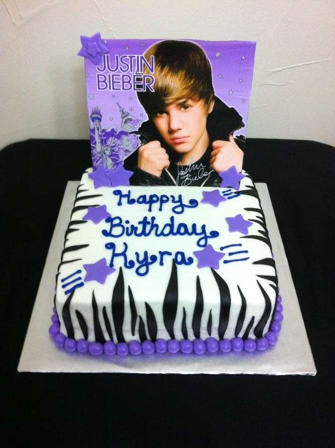 Torta di compleanno con foto di Justin Bieber