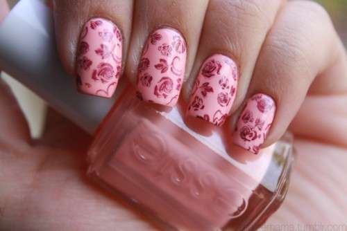 Manicure pink con rose